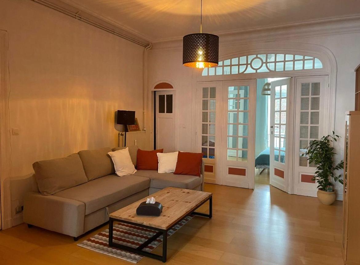 Appartement de charme dans maison de maître bruxelloise Bruxelles Extérieur photo